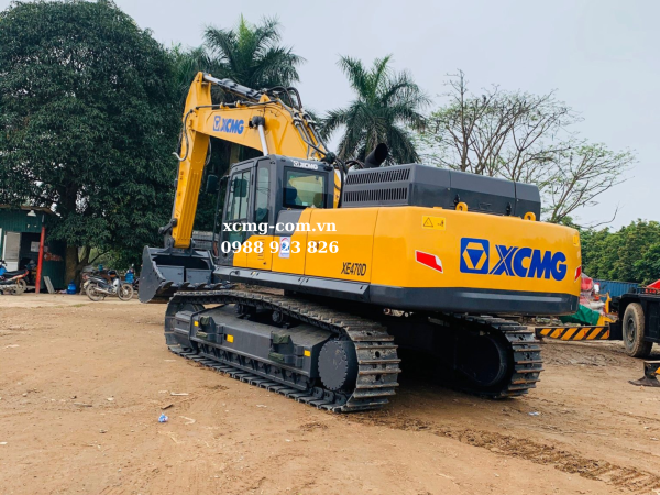 máy xúc đào gầu 2.4m3