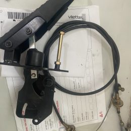 Bàn đạp ga máy xúc lật