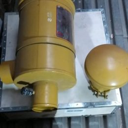 Bầu lọc gió xe lu rung