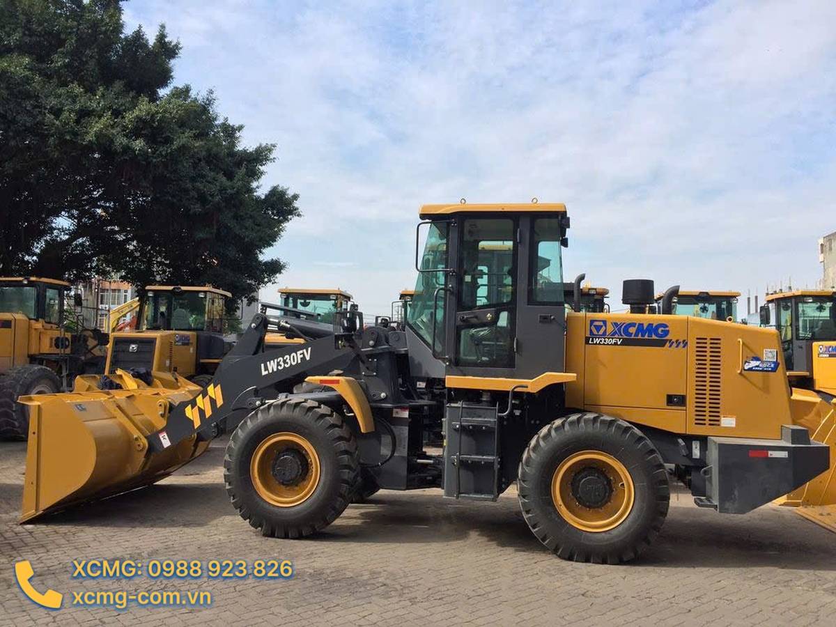 [Báo giá] Xúc lật Trung Quốc XCMG LW330FV xả tải 3,2m Chính hãng