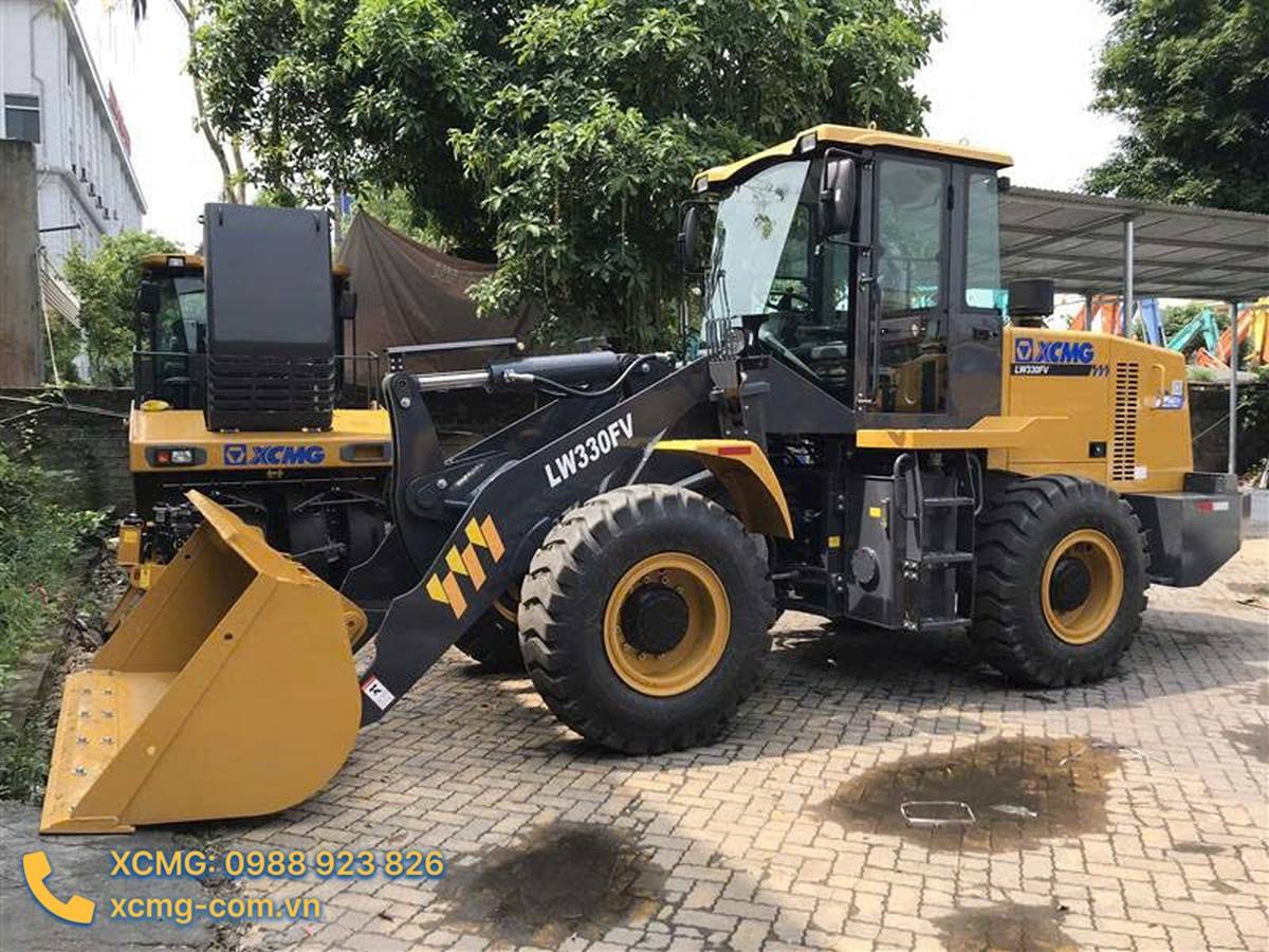 DÒNG XÚC TRUNG QUỐC XCMG LW330FV XẢ TẢI 3,2M CHÍNH HÃNG