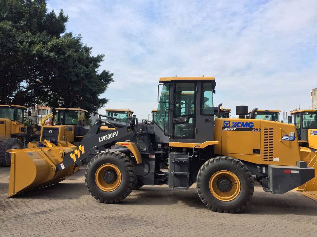 Thông số kĩ thuật máy xúc lật XCMG LW330FV chính hãng gầu 2.3 M3