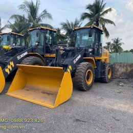 Máy Xúc Lật LW350FV hãng XCMG gầu 1.8 m3
