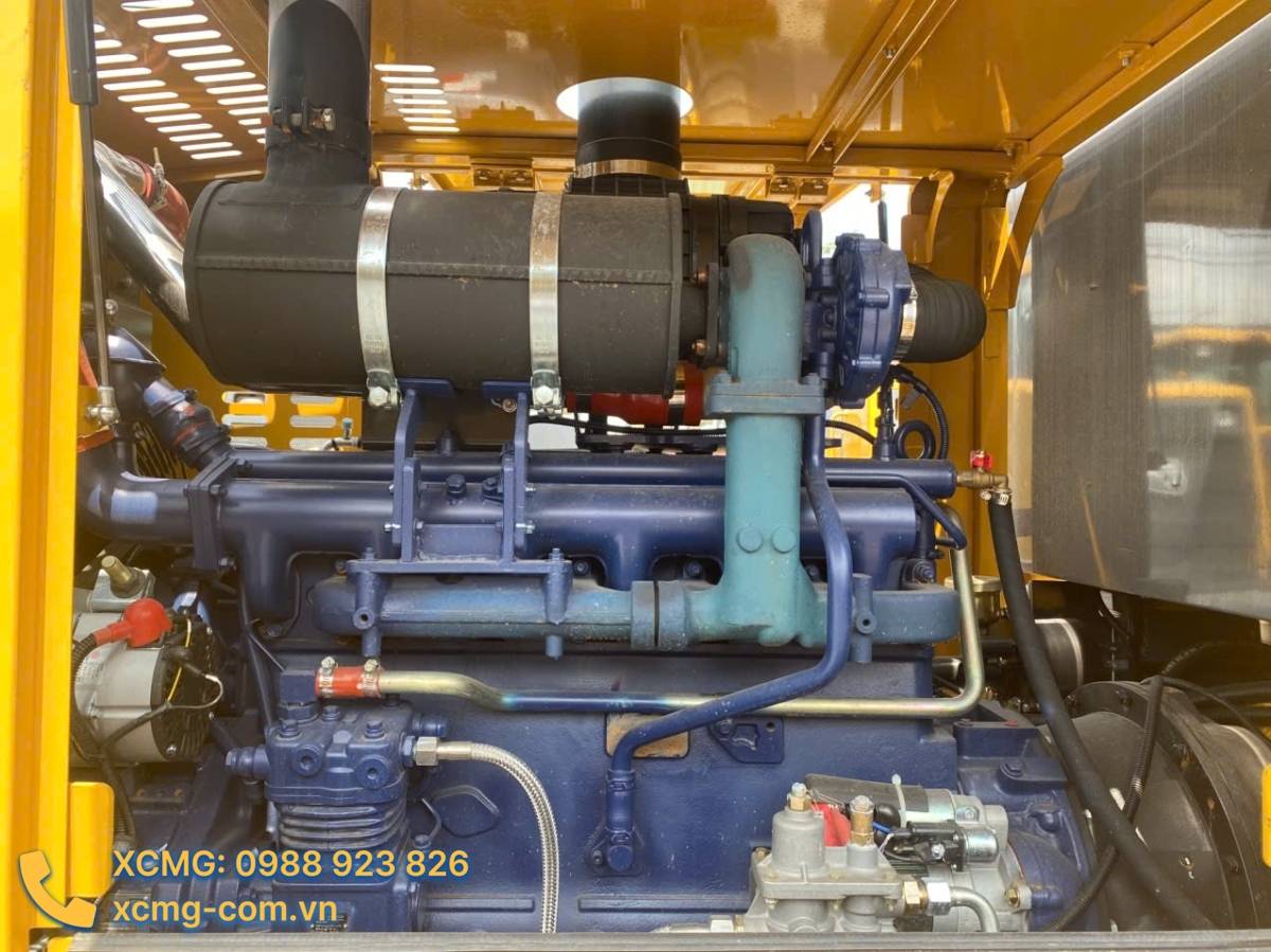 Xúc lật LW350FV hãng XCMG GẦU 1.8 M3, xả tải 3.2 trang bị động cơ 97,5 kW / 2200 rpm