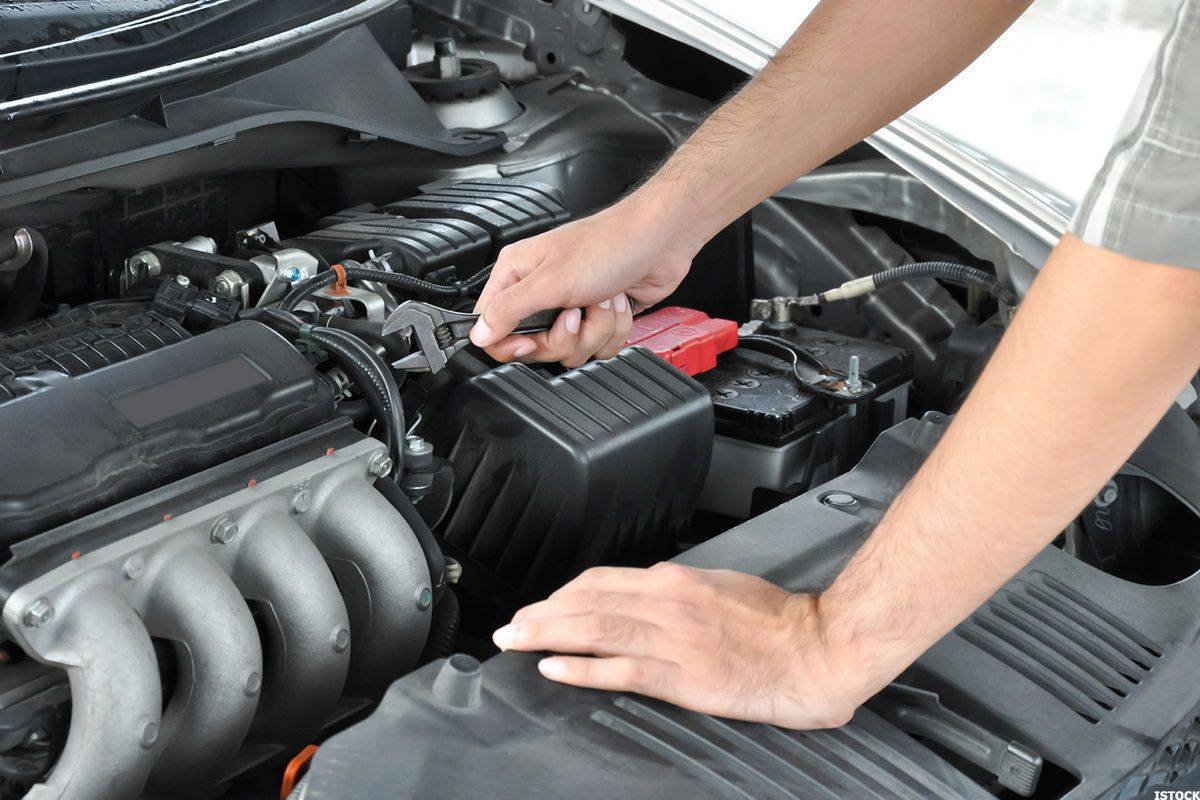 Bảo dưỡng máy xúc lật XC958-EV