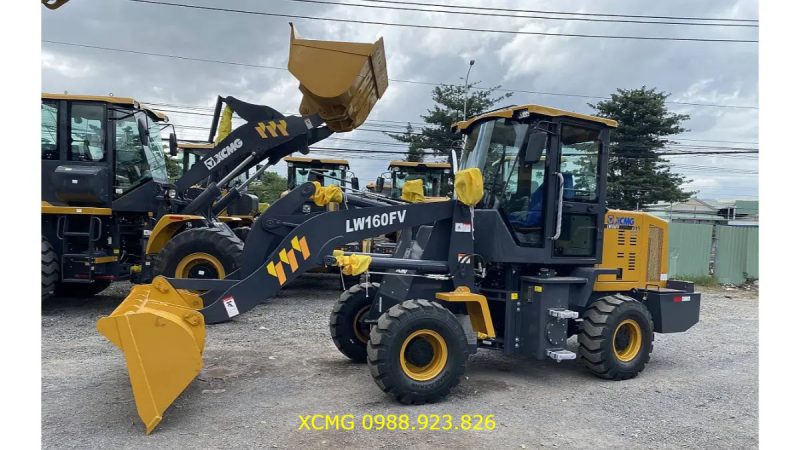 Máy xúc lật LW160FV gầu 0,9m3 kích thước DxRxC 5890x2060x2800 XCMG Việt Nam