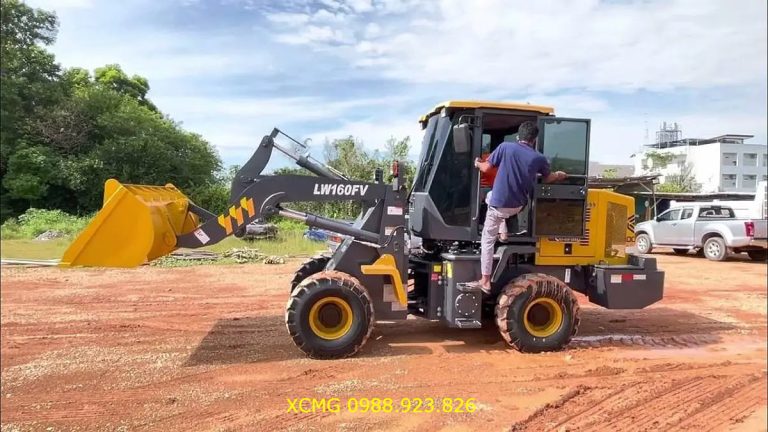 Nơi bán Xúc lật nhỏ thuỷ lực LW160FV gầu 0,9m3 tải 1.2 tấn Mới