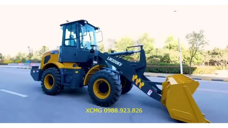 Máy Xúc Lật Nhỏ XCMG LW200KV gầu 1,2 m3 Động cơ YTO công suất 65 kW Chính Hãng