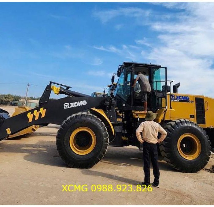 Bảng Giá [2025] Máy xúc lật XCMG LW500KN gầu 4,2m3, sức nâng 5.5 tấn dòng sản phẩm cao cấp