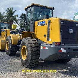 Nơi Bán [2025] Máy xúc lật bánh lốp LW500KN gầu 4,2m3, sức nâng 5.5 tấn cao cấp liên doanh Đức