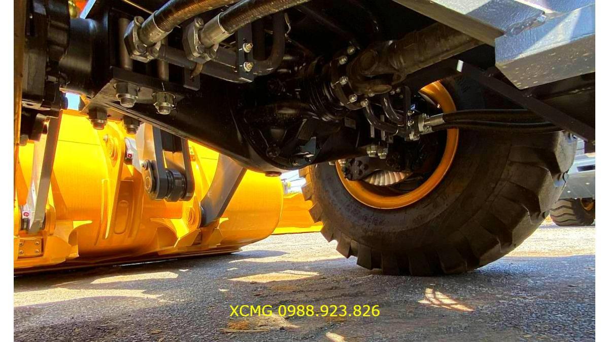 Thông Số Máy xúc lật XCMG model LW500KN gầu 4,2m3, sức nâng 5.5 tấn dây truyền công nghệ Châu Âu